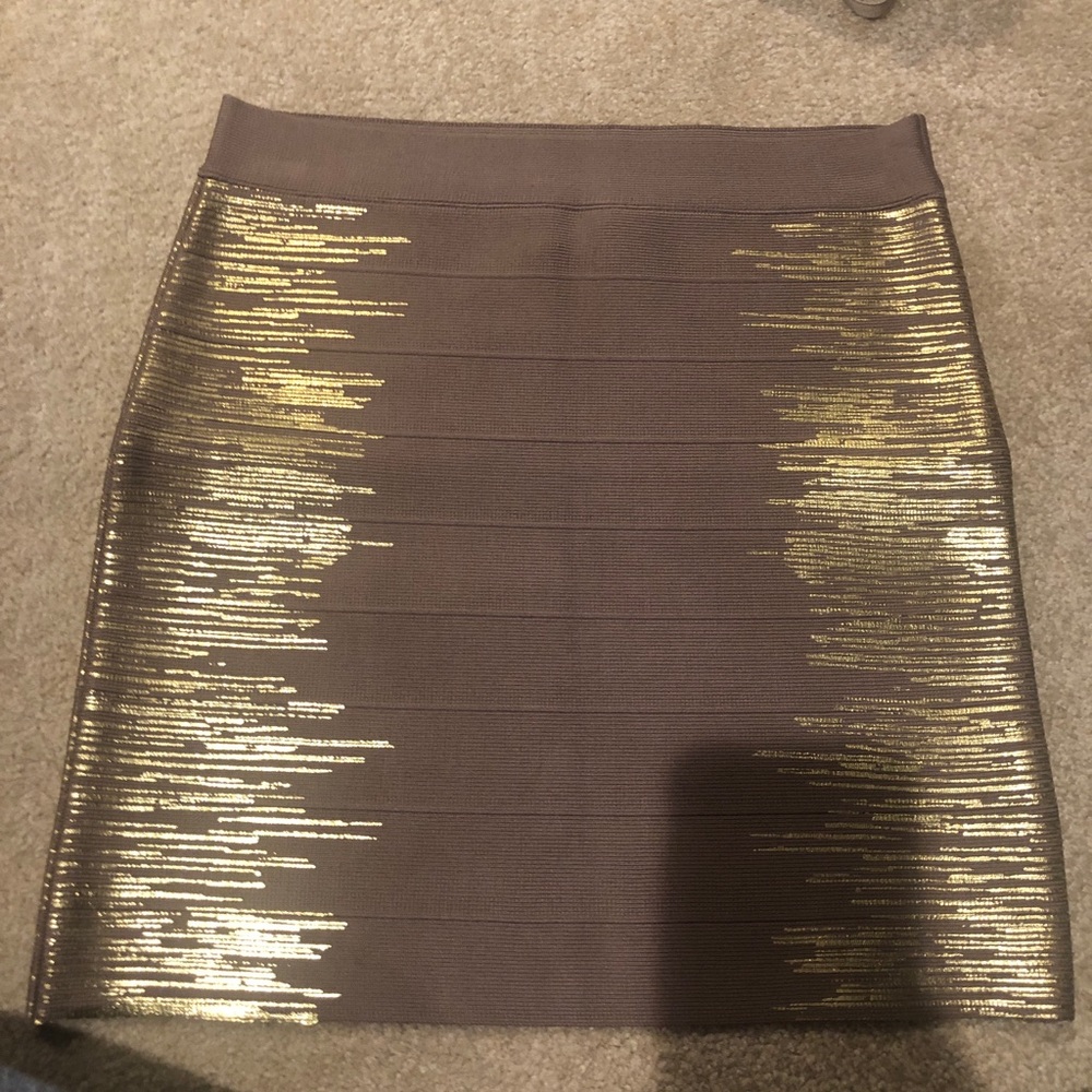 Guess mini skirt